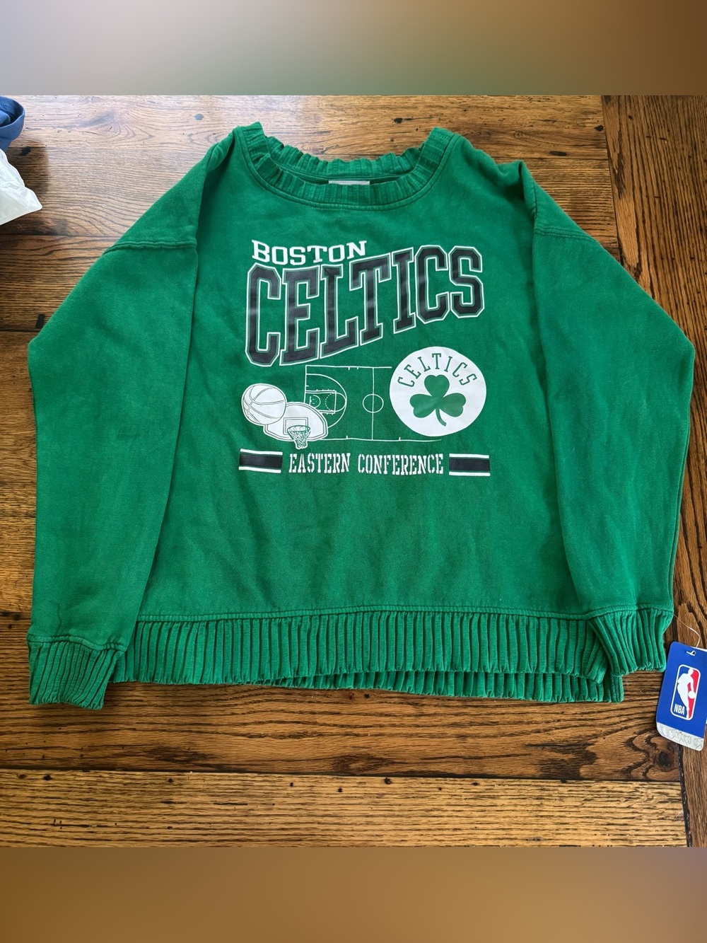 NWT Girls Boston Celtics Sweatshirt
